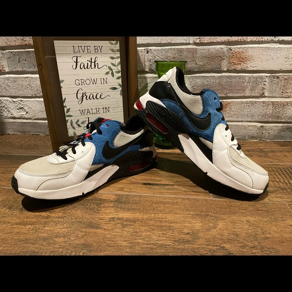 Nike Air Max’s. - Picture 2 of 5